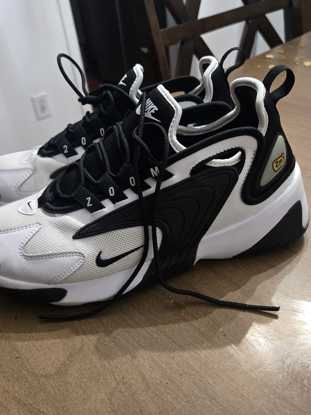 Nike Zoom Men’s Black & White Athletic Sneakers